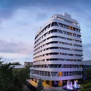 Отель Doubletree By Hilton